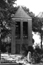 Abb. 33: Der 1956 errichte Glockenturm